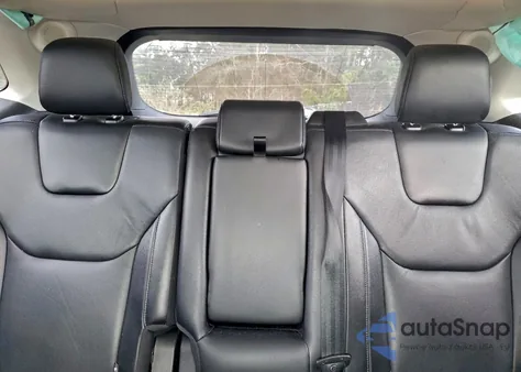 2022 Ford Edge Titanium z USA, uszkodzony, nr VIN 2FMPK4K97NBB04885